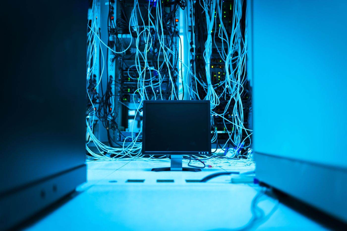 BBC: Modelele Claude s-au conectat la internet şi au compromis trei organizaţii